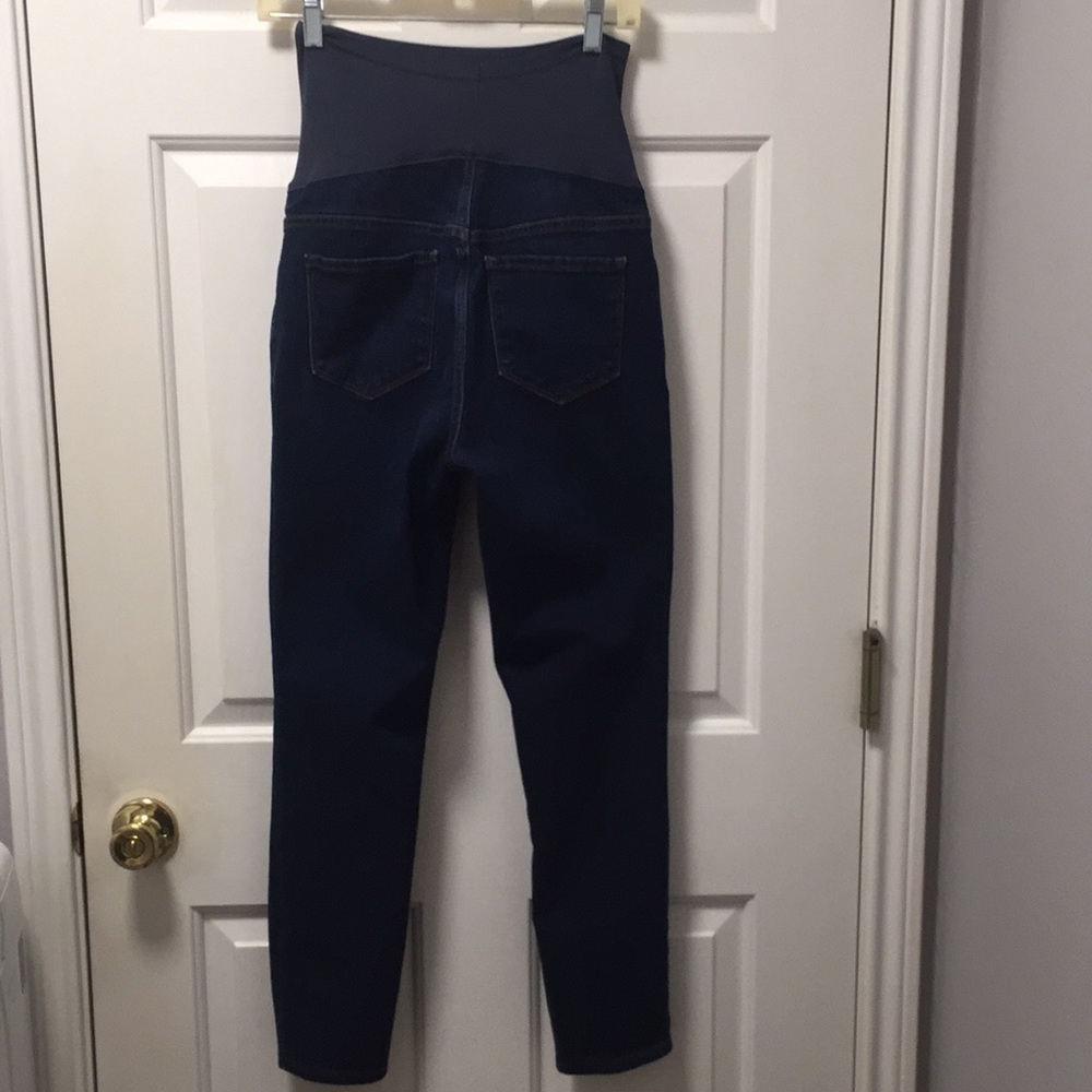 Old Navy Women’s Maternity Skinny Jeans - Picture 5 of 9
